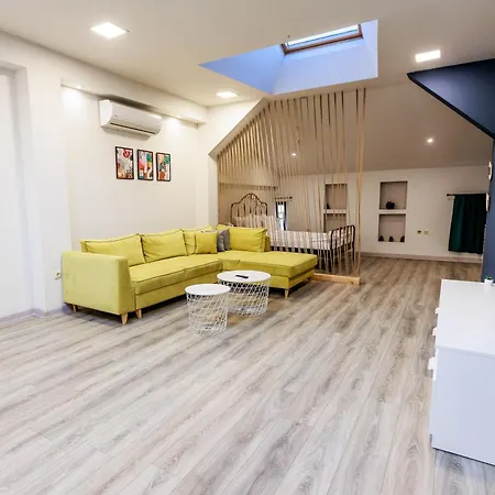Apartment B3 Delux Studio Saffron
